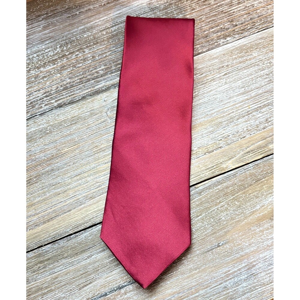 Gianfranco Ruffini Italy Tie Mens Red Silk Necktie Classic Solid Formal USA